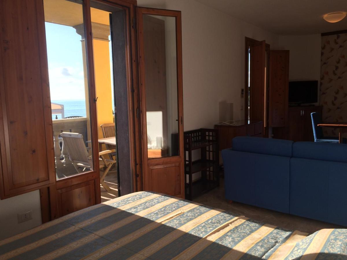 Appartamenti Fronte Mare Castiglioncello Exterior foto